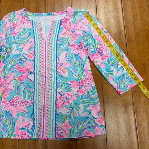 Lilly Pultizer Women Chilly Lilly Floral Top Size S UPF 50+ Resort Vacation - Picture 7 of 8